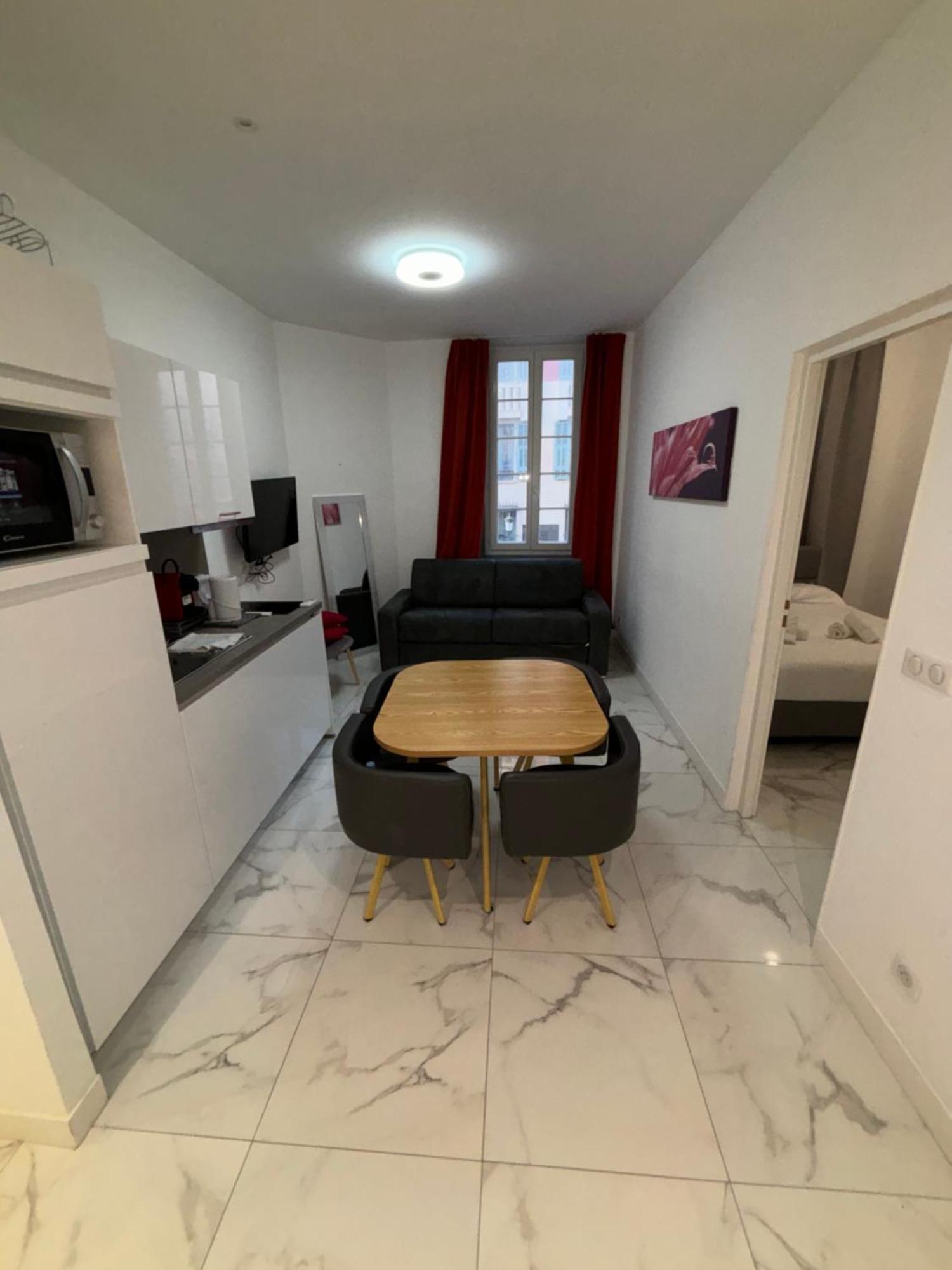 Appartement 4 Couchages Idealement Place Promenade Des Anglais / Cours Saleya Nicea Zewnętrze zdjęcie