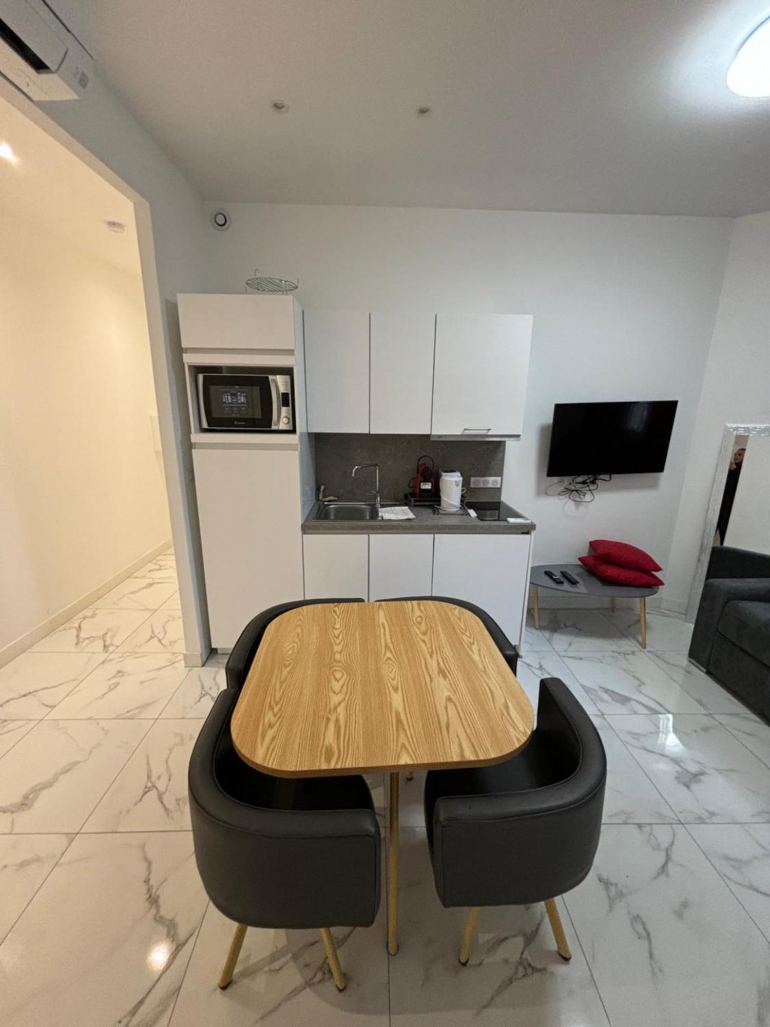 Appartement 4 Couchages Idealement Place Promenade Des Anglais / Cours Saleya Nicea Zewnętrze zdjęcie
