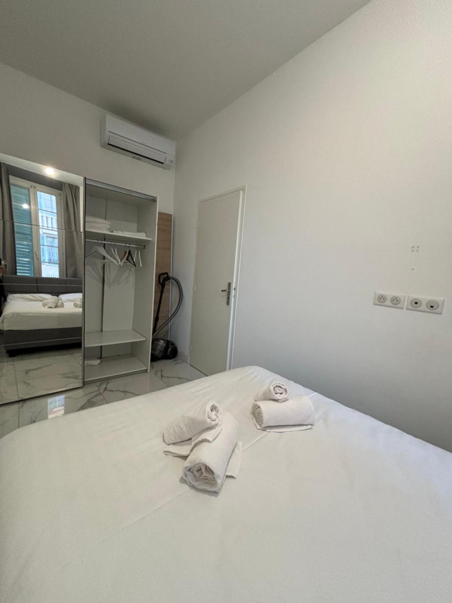 Appartement 4 Couchages Idealement Place Promenade Des Anglais / Cours Saleya Nicea Zewnętrze zdjęcie