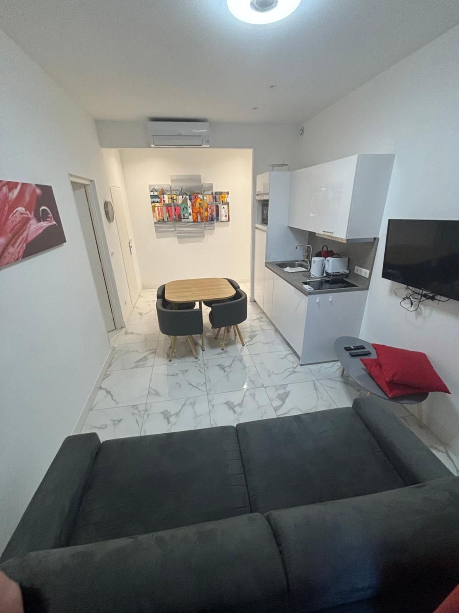 Appartement 4 Couchages Idealement Place Promenade Des Anglais / Cours Saleya Nicea Zewnętrze zdjęcie